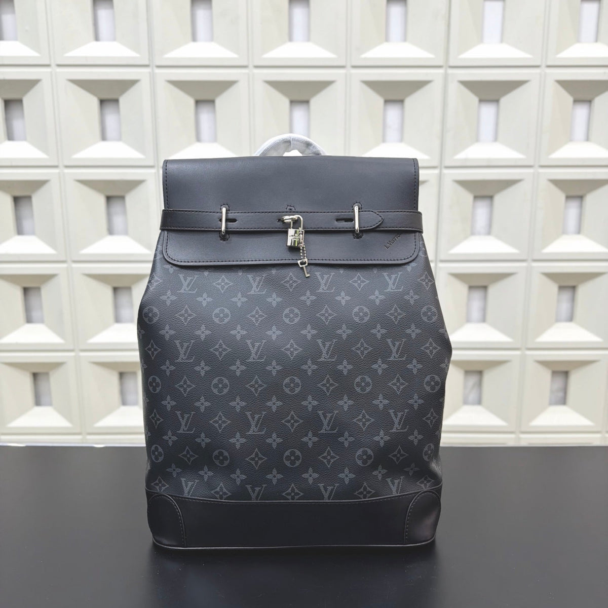 New fahion Leather handmade men's BagsXC052026012610
