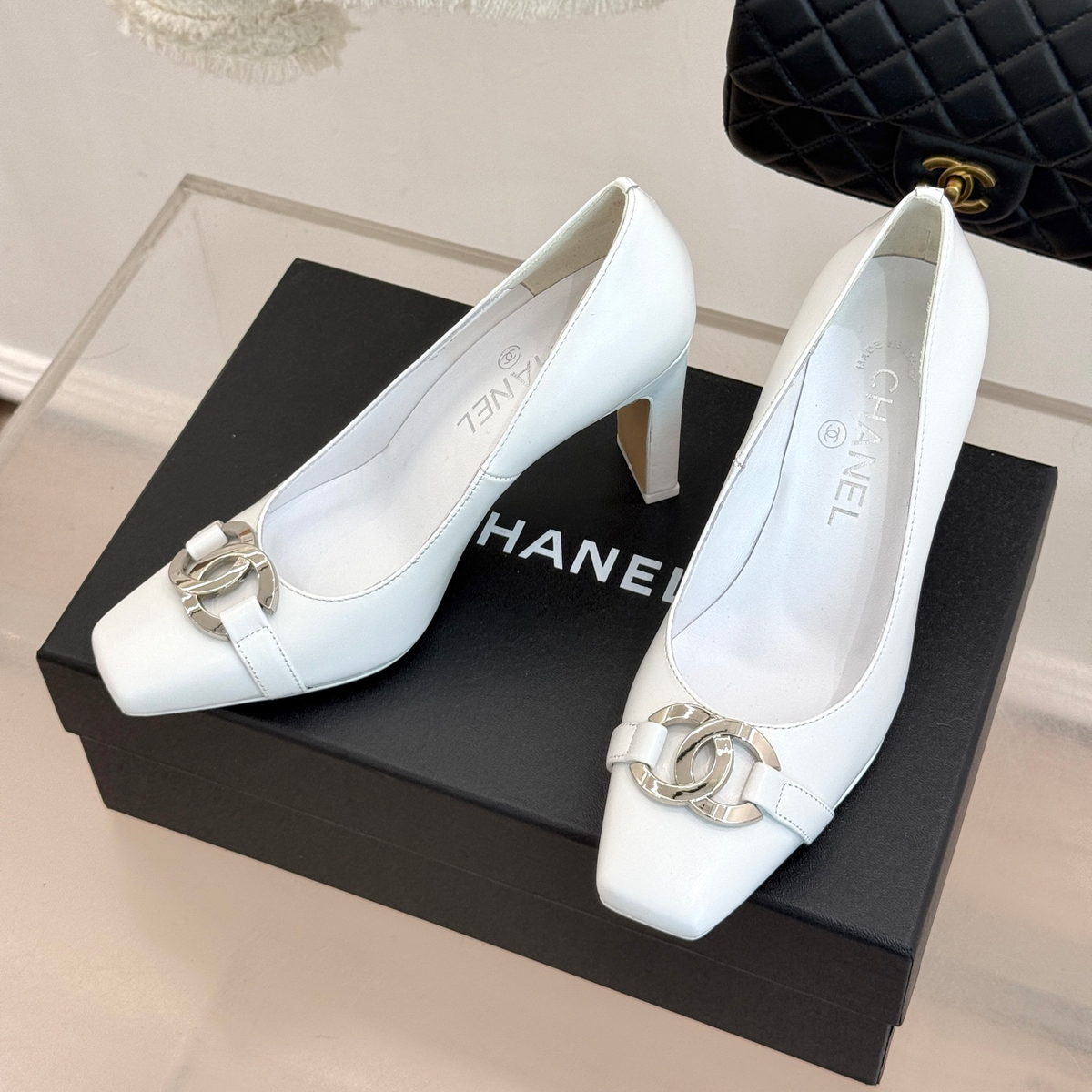New Black and White Leather Women's HeelsXC052026052206