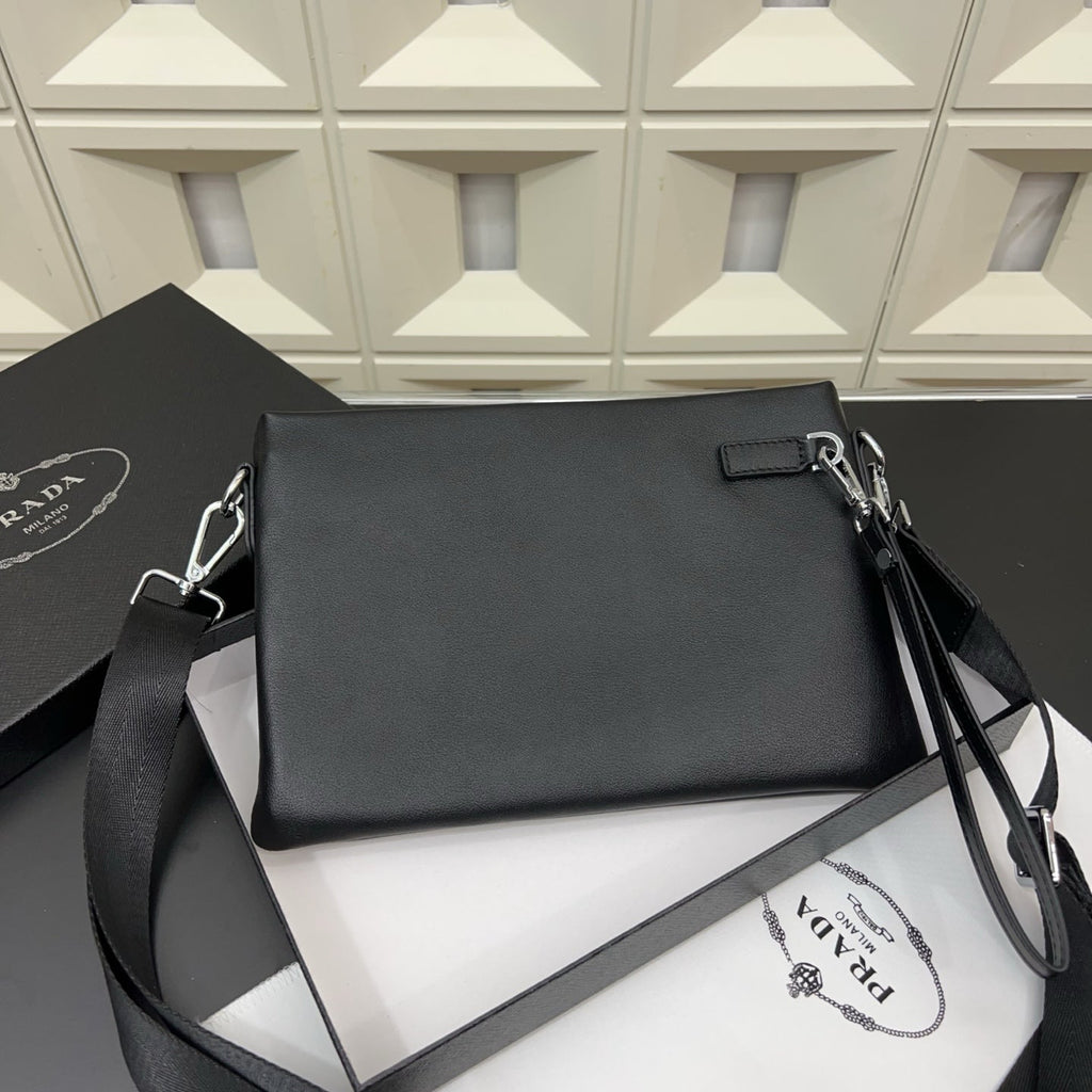 New  Black Leather P Logo Men's BagsXC052025110301