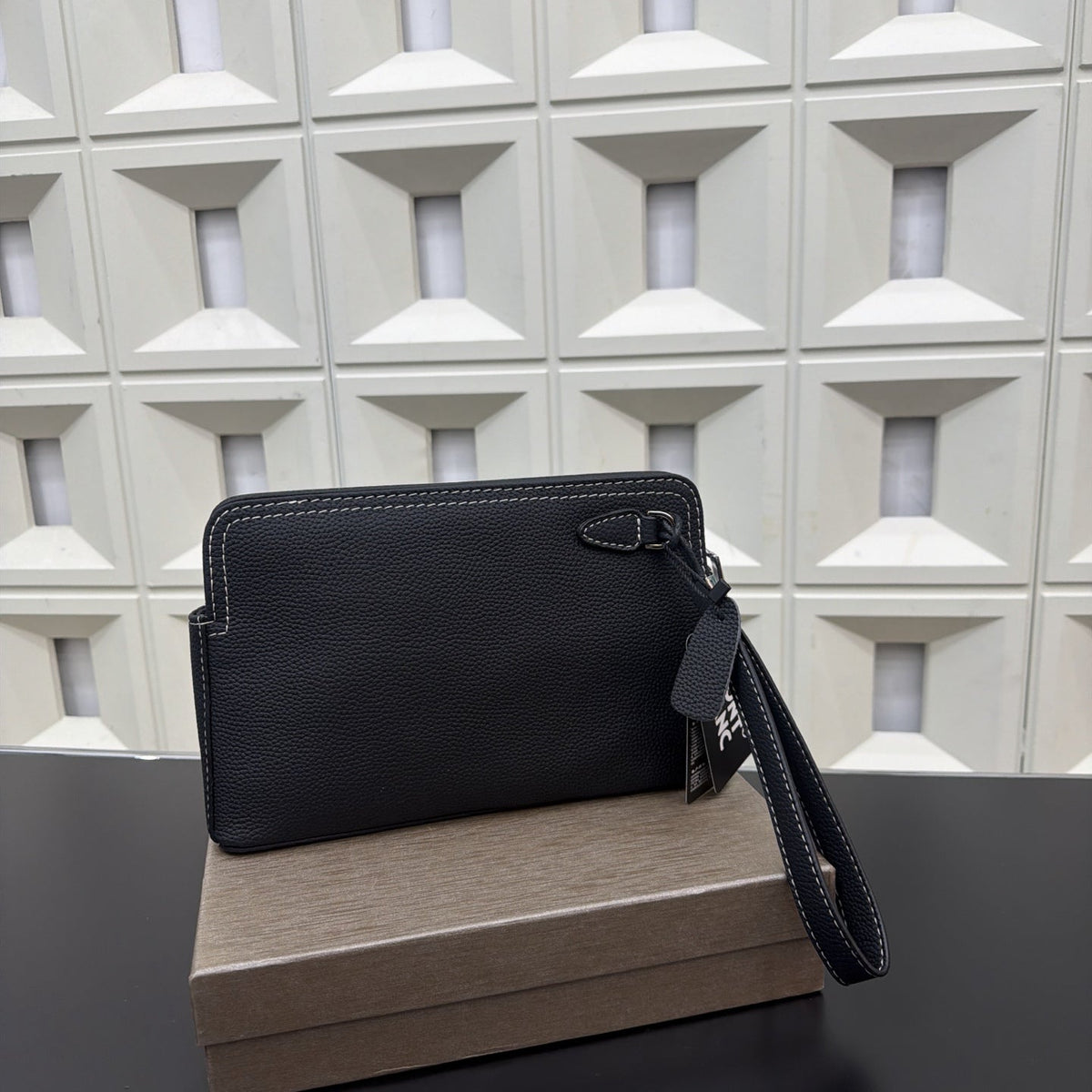 New Fashion  Leather Men's BagsXC052025120904