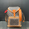 New V Logo handmade Leather fashion BagsXC052024022403