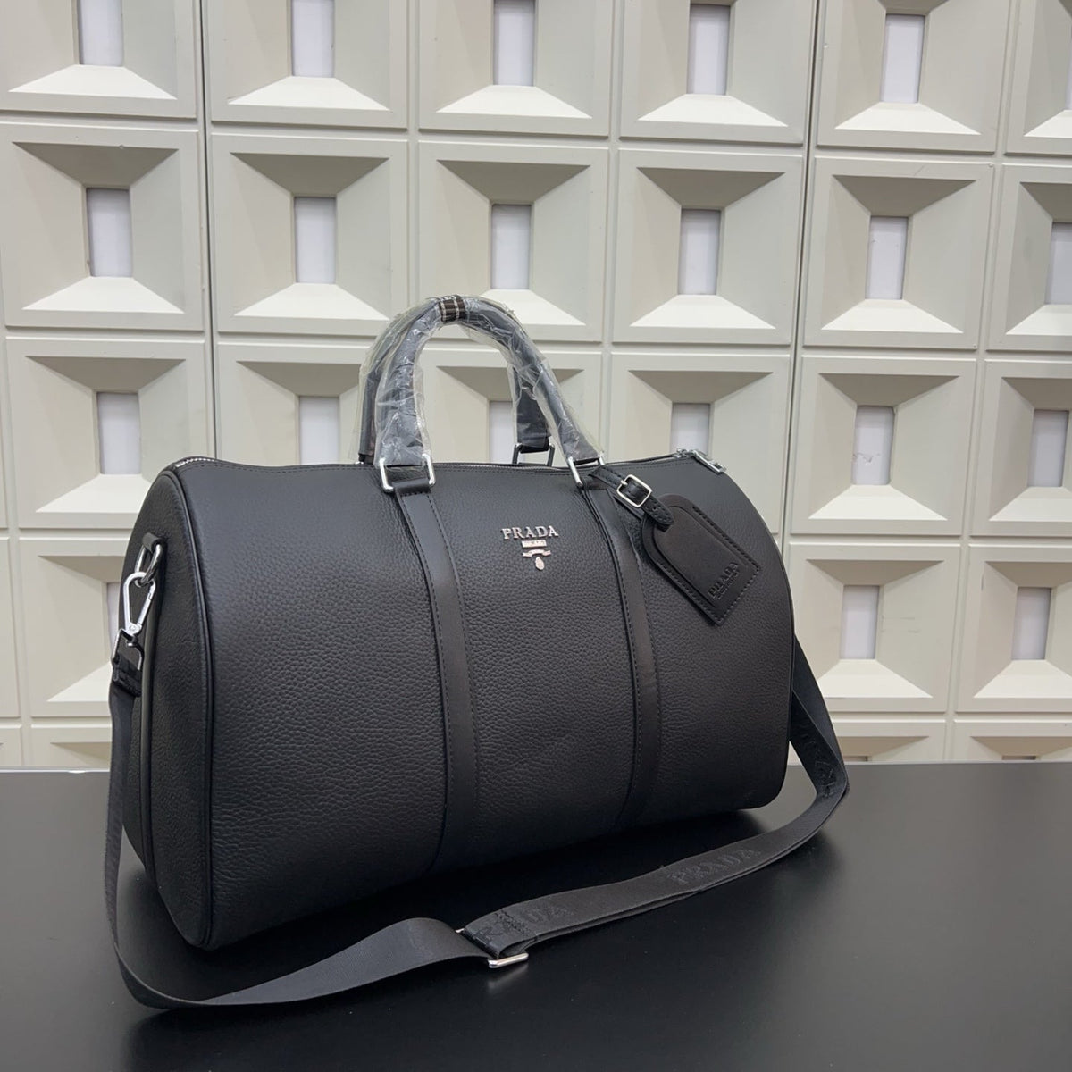 new handmade leather V Logo 46cm bagsXC052025102303
