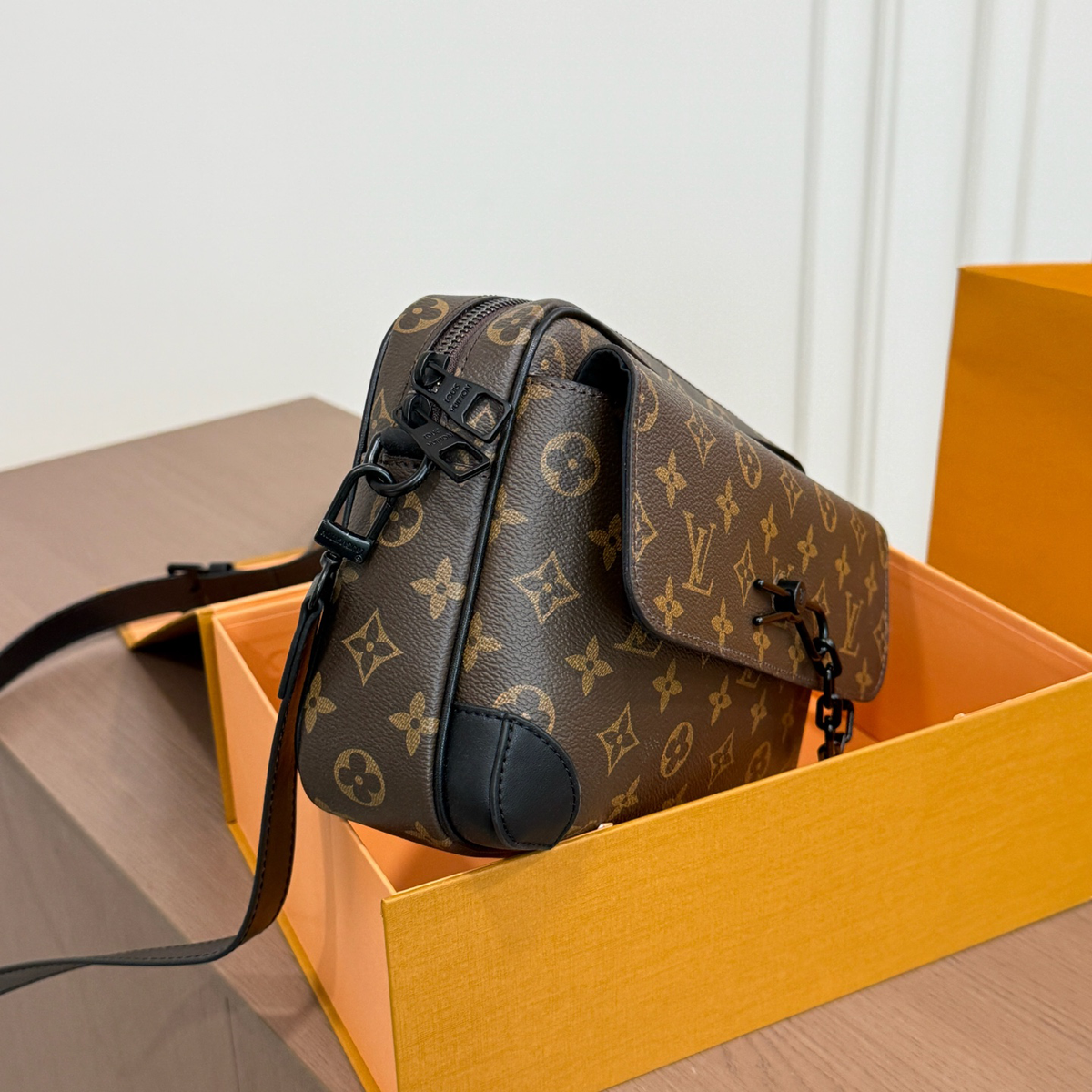 New Fashion Handmade Leather bagsXC052026071302