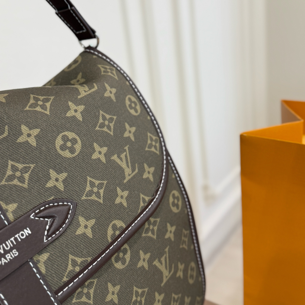 New Fashion Green men's BagsXC052026091701